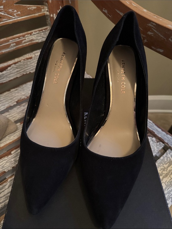 Kenneth Cole Shoes - Kenneth Cole Black Suede Pointed Toe Heels